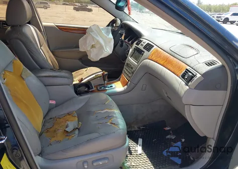 2005 Lexus Es 330 z USA, uszkodzony, nr VIN JTHBA30G455124723